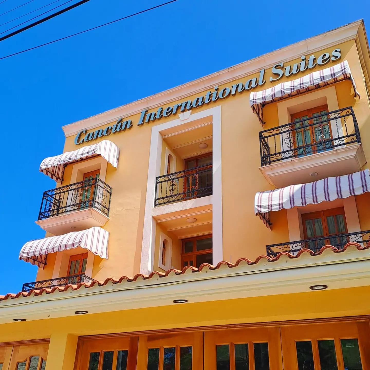 Cancun International Suites Екстер'єр фото
