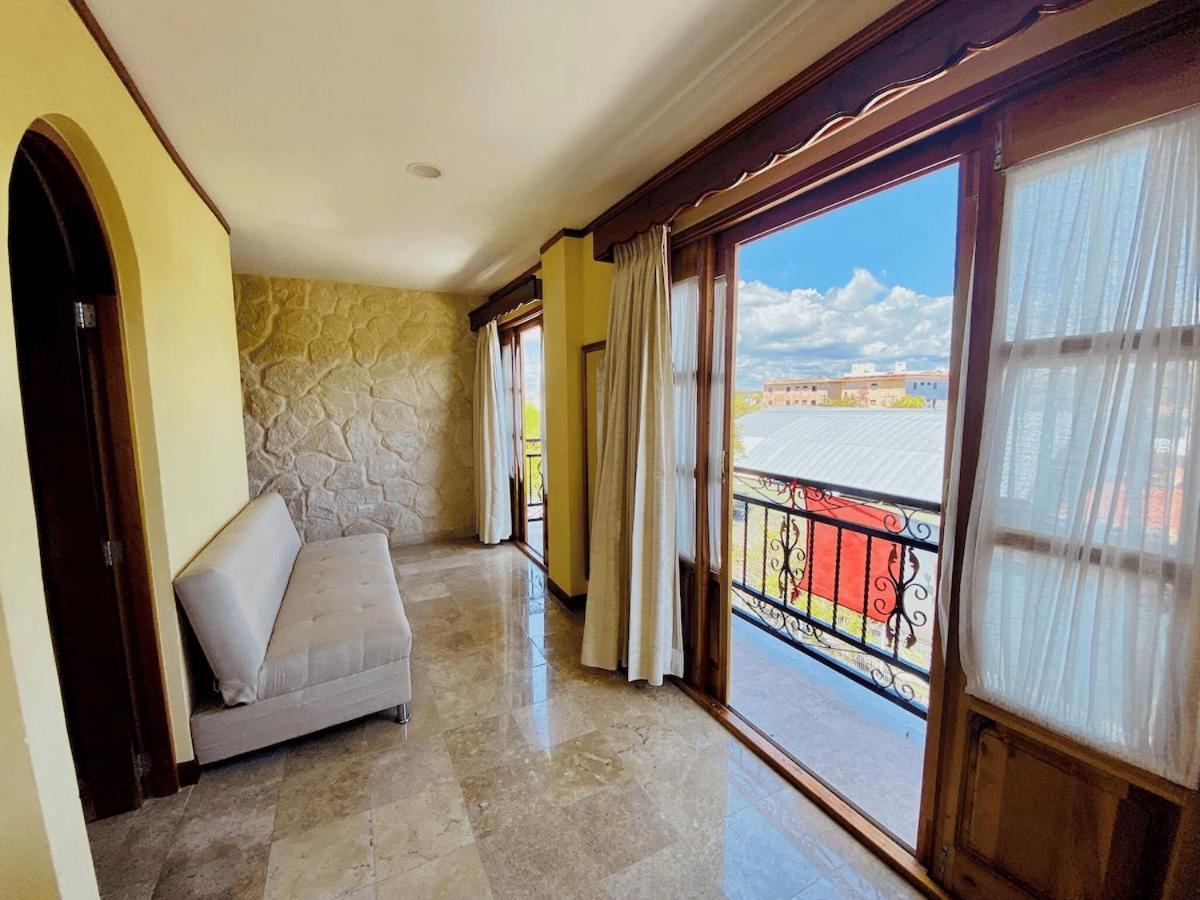 Cancun International Suites Екстер'єр фото